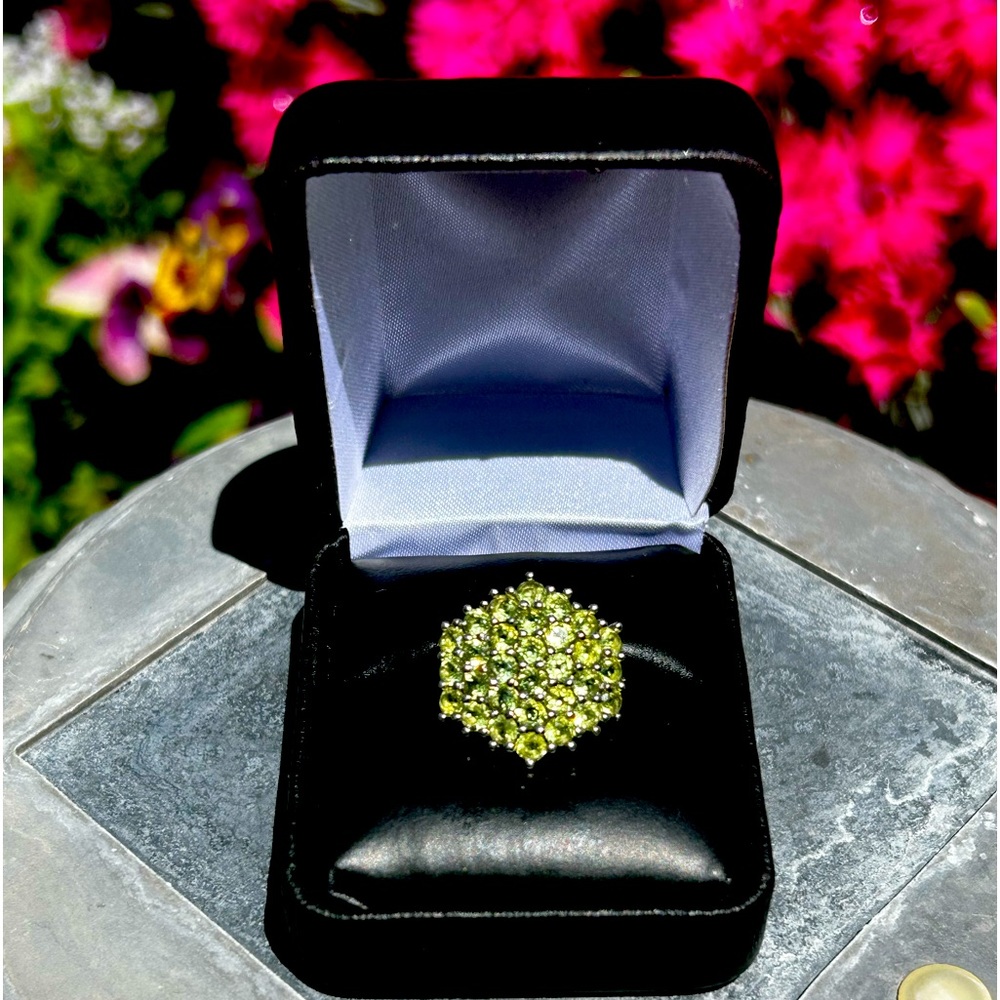 Vintage Sterling-Silver Peridot Cocktail Ring (7.5/8)